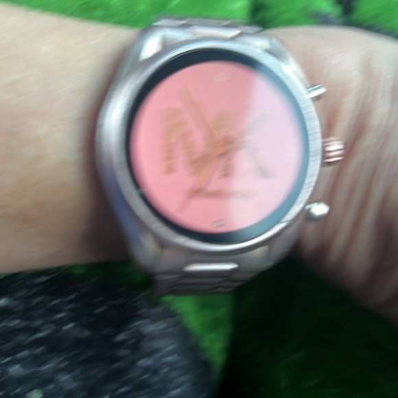 Like Brand new barely worn rose gold color - Picture 4 of 5